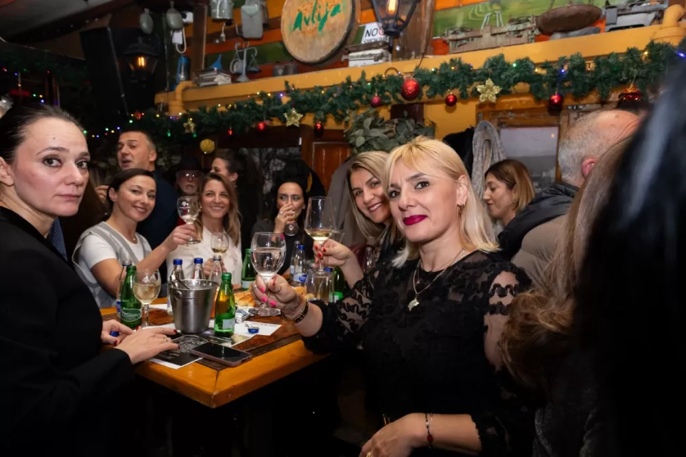 Kutjevačka tradicija osvojila Podgoricu: Martinje privuklo više od 500 gostiju