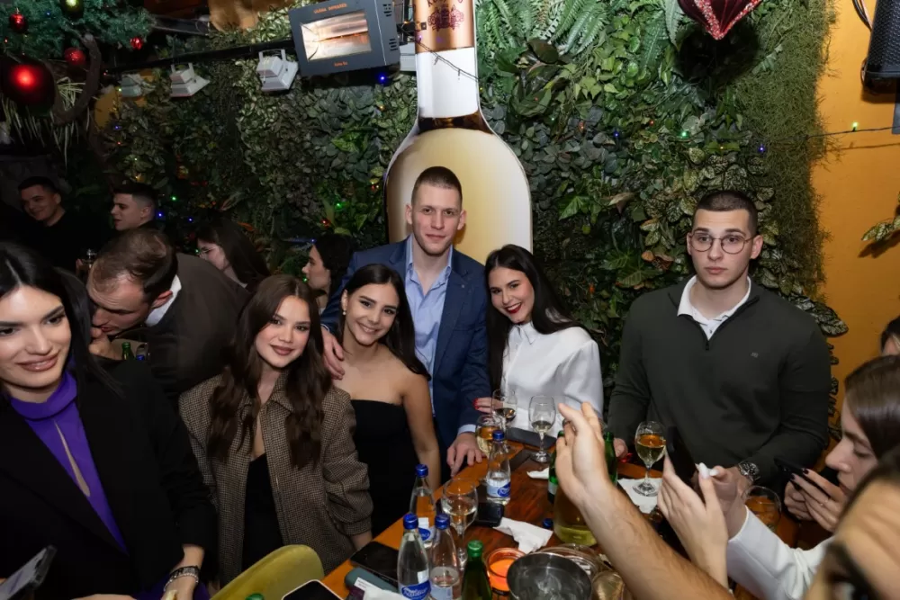 Kutjevačka tradicija osvojila Podgoricu: Martinje privuklo više od 500 gostiju