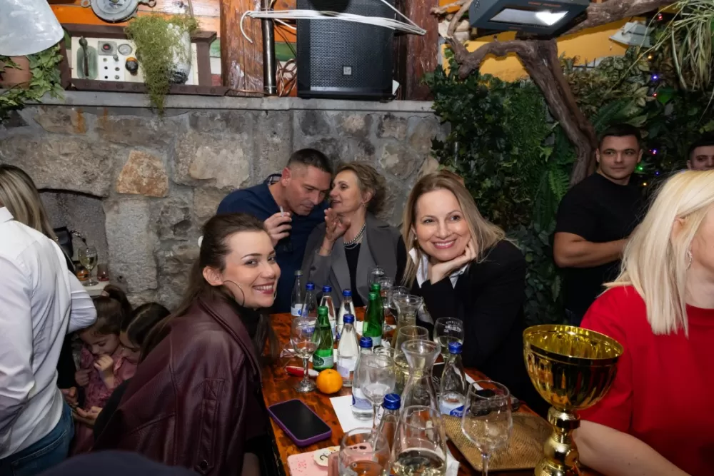 Kutjevačka tradicija osvojila Podgoricu: Martinje privuklo više od 500 gostiju