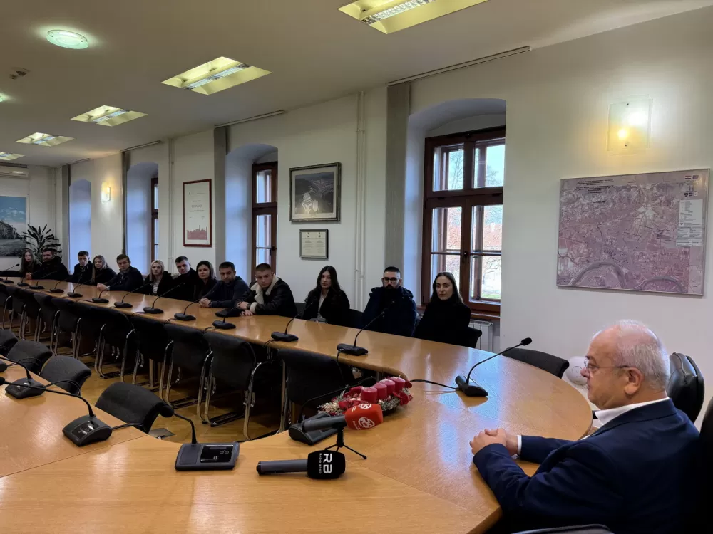 Svečano potpisivanje ugovora o pravu građenja za novih osam mladih obitelji