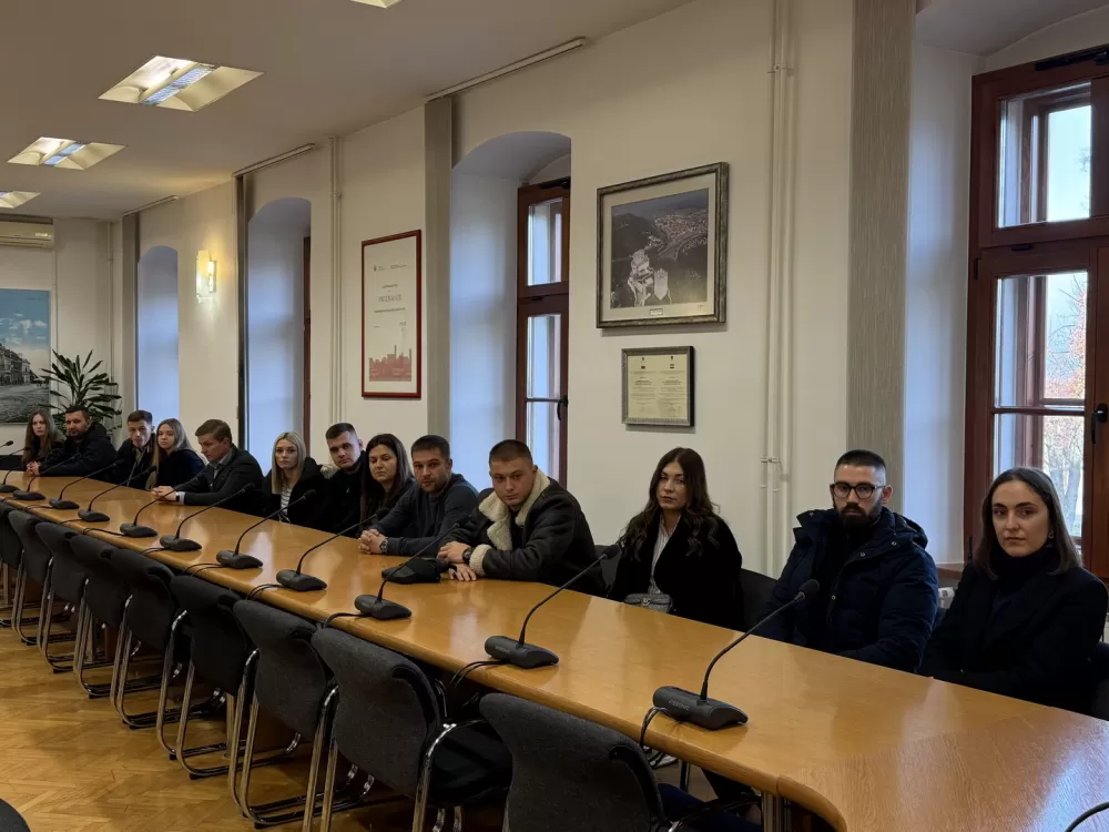 Svečano potpisivanje ugovora o pravu građenja za novih osam mladih obitelji