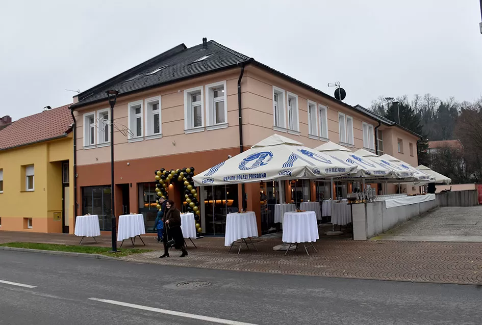 Otvoren požeški restoran Mama Mia La Pasta – novi projekt obitelj Drežnjak