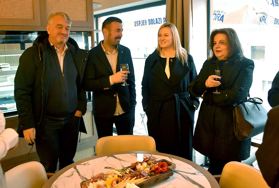 Otvoren požeški restoran Mama Mia La Pasta – novi projekt obitelj Drežnjak