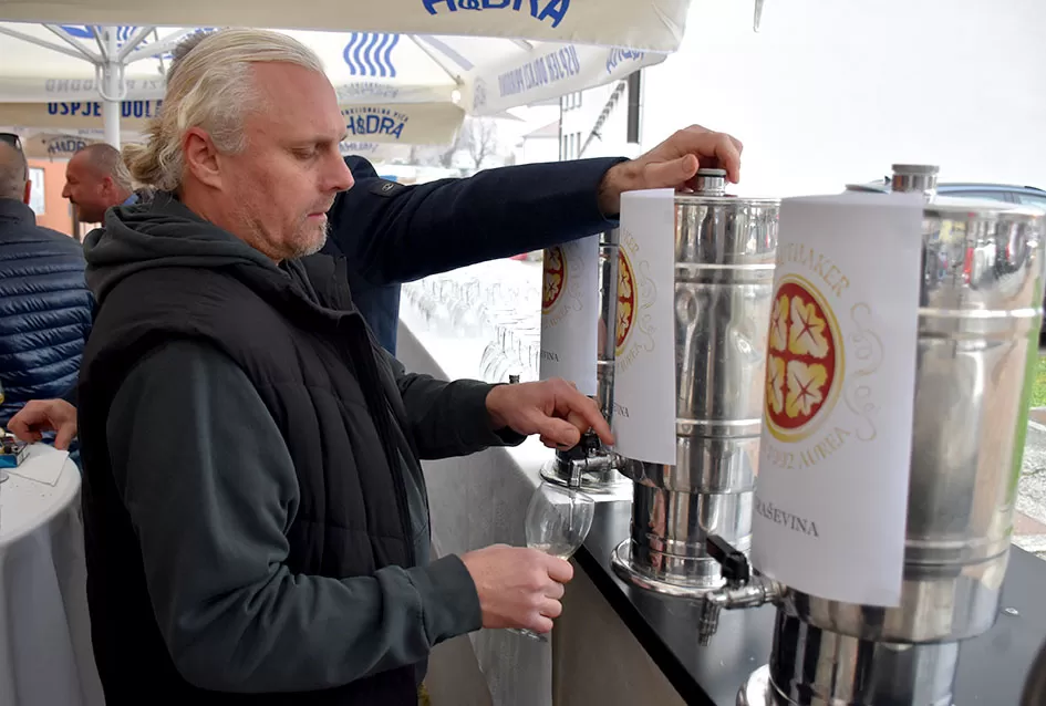 Otvoren požeški restoran Mama Mia La Pasta – novi projekt obitelj Drežnjak