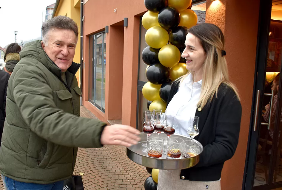 Otvoren požeški restoran Mama Mia La Pasta – novi projekt obitelj Drežnjak