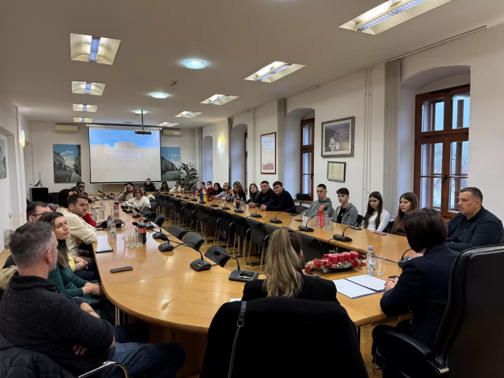 U Gradskoj upravi održan prijem za učenike i učitelje iz Italije, Rumunjske i Turske