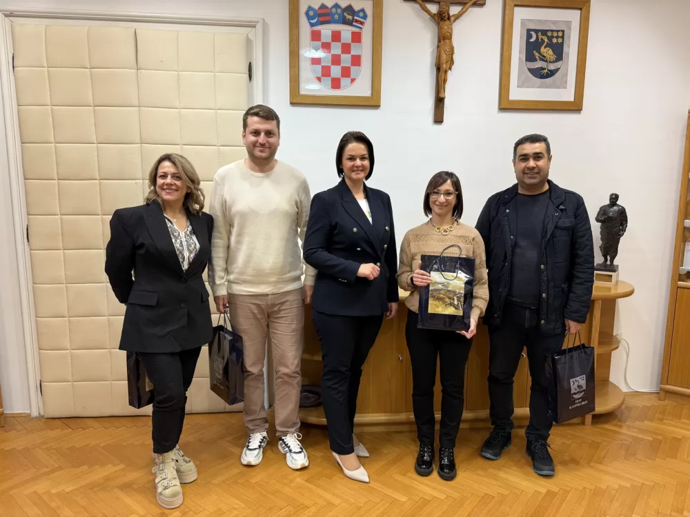 U Gradskoj upravi održan prijem za učenike i učitelje iz Italije, Rumunjske i Turske