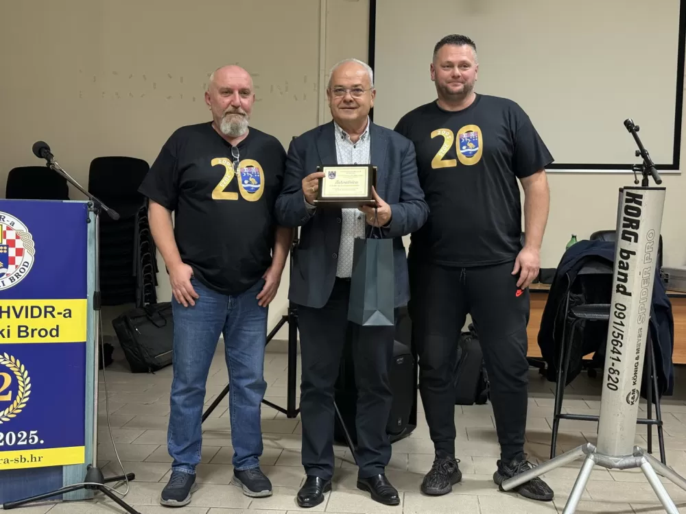 SB Online | Obilježena 20. obljetnica Paraodbojkaškog kluba “Marsonia”