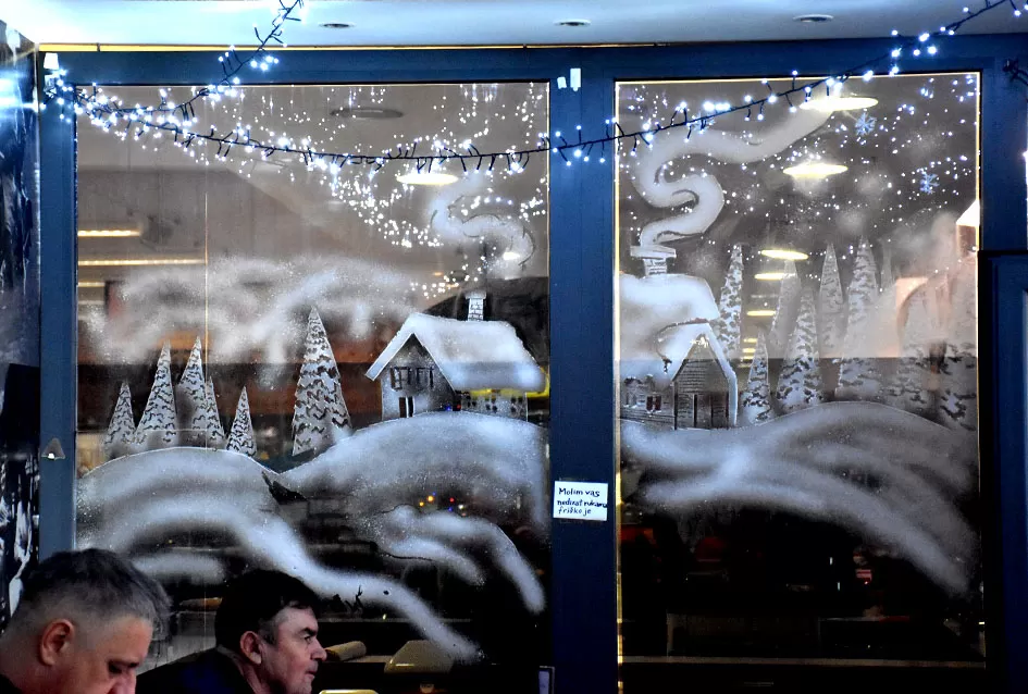 „Dioniz“ u Plodinama pretvoren u oazu blagdanskog sjaja i topline: Čarolija Božića osjeti se na svakom koraku 