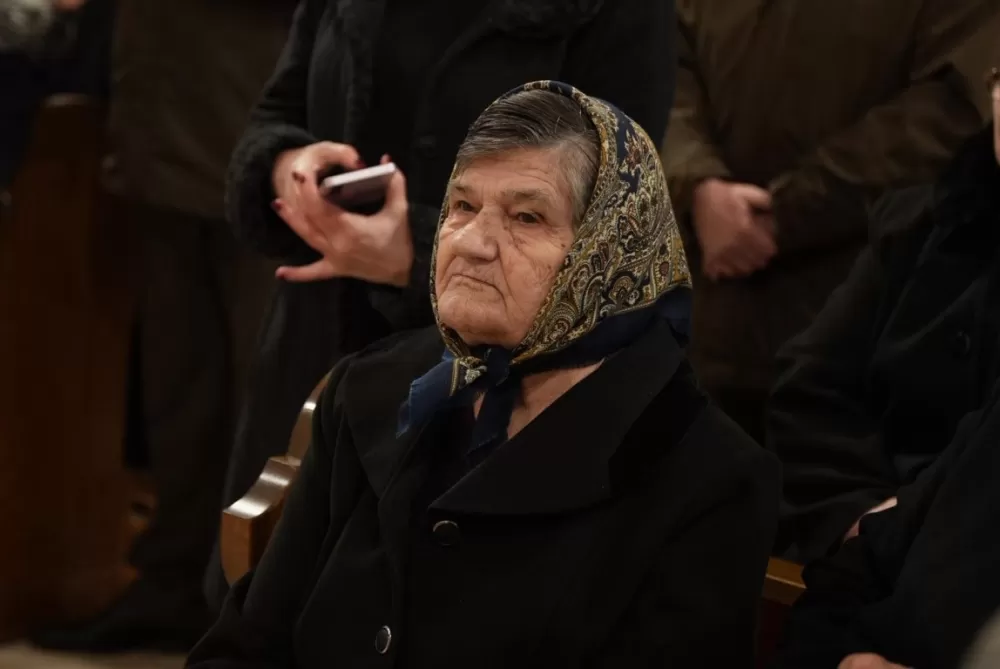 Polaganjem vijenaca i svečanom misom započelo obilježavanje Dana Općine Jakšić