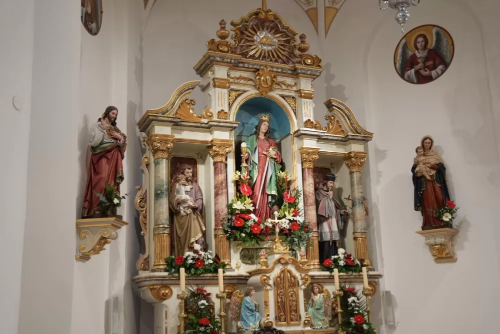 Polaganjem vijenaca i svečanom misom započelo obilježavanje Dana Općine Jakšić