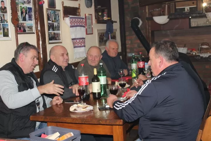 Zajednička večera i druženje nakon osvajanja zlatne medalje 