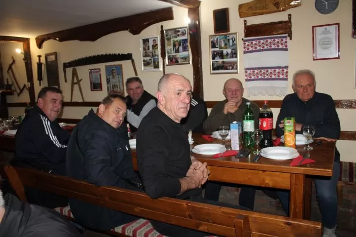 Zajednička večera i druženje nakon osvajanja zlatne medalje 