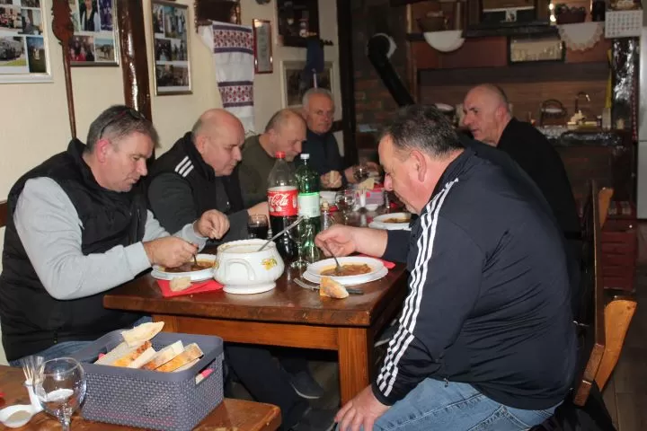 Zajednička večera i druženje nakon osvajanja zlatne medalje 