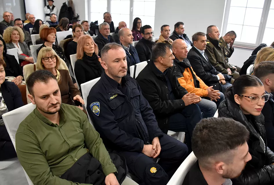 Zahvalnice Općine Jakšić primili su Limarija Pažin, OŠ Mladost, Mirela Pavličić Hein, Slavko Glavaš i Ivo Grbeš-Honda