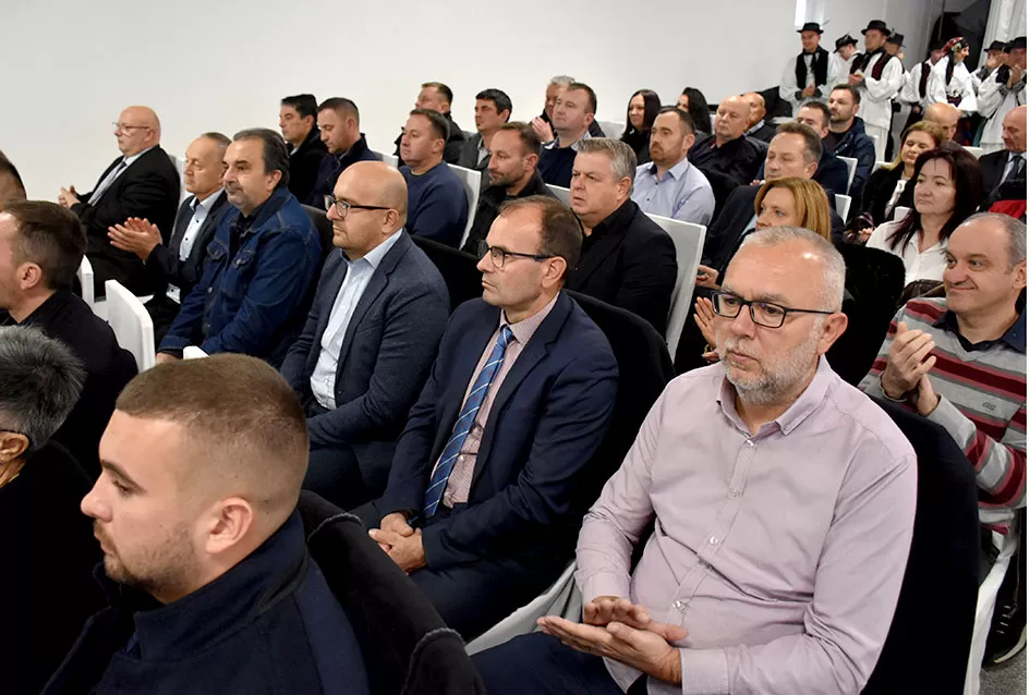 Zahvalnice Općine Jakšić primili su Limarija Pažin, OŠ Mladost, Mirela Pavličić Hein, Slavko Glavaš i Ivo Grbeš-Honda