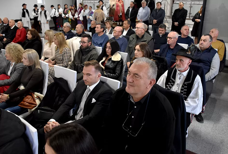 Zahvalnice Općine Jakšić primili su Limarija Pažin, OŠ Mladost, Mirela Pavličić Hein, Slavko Glavaš i Ivo Grbeš-Honda