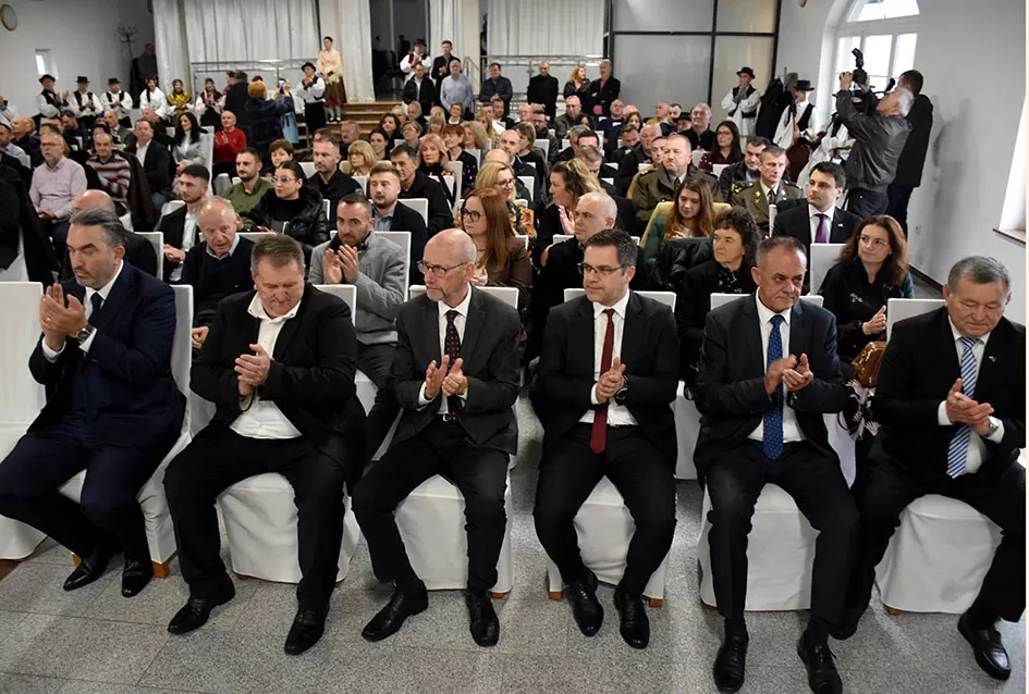 Zahvalnice Općine Jakšić primili su Limarija Pažin, OŠ Mladost, Mirela Pavličić Hein, Slavko Glavaš i Ivo Grbeš-Honda