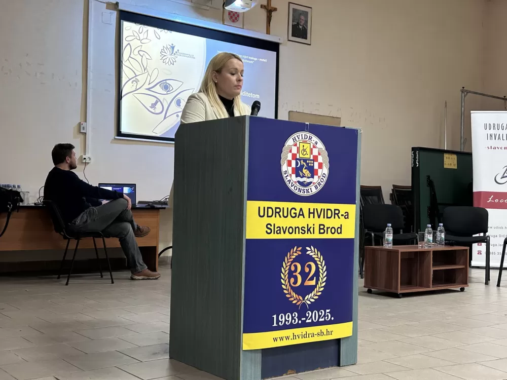 Tribina „Dom po mjeri svakoga“ okupila stručnjake i osobe s invaliditetom u Slavonskom Brodu