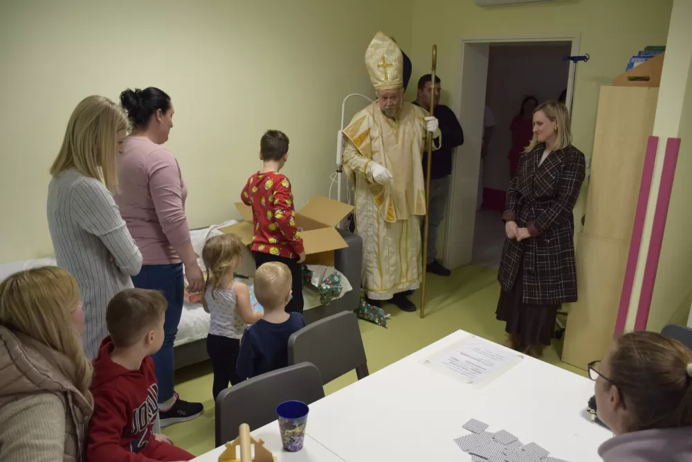 Sveti Nikola unio radost i osmijehe u požeške vrtiće, bolnicu i Kaznionicu