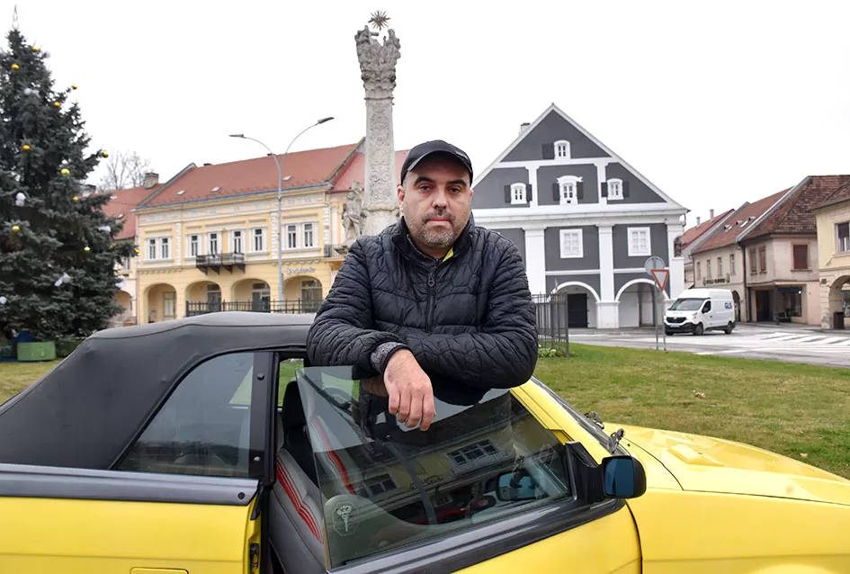 Požeška garaža čuva blago: Siniša Bosanac i rijetki Yugo Cabrio koji mami uzdahe