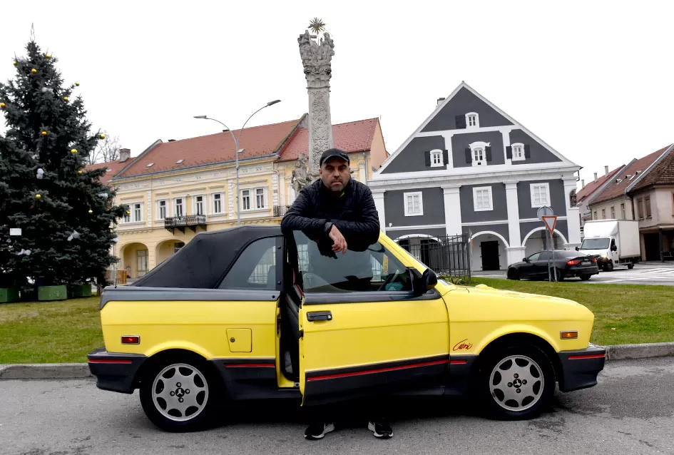 Požeška garaža čuva blago: Siniša Bosanac i rijetki Yugo Cabrio koji mami uzdahe