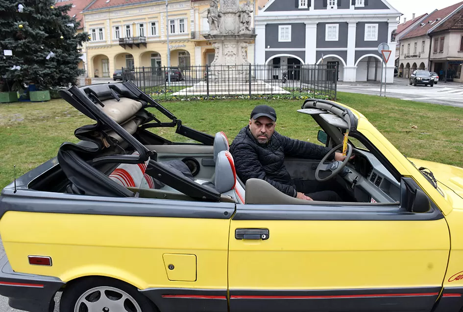 Požeška garaža čuva blago: Siniša Bosanac i rijetki Yugo Cabrio koji mami uzdahe