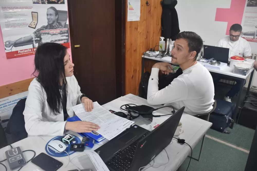Velik odaziv Požežana: U trodnevnoj akciji Crvenog križa prikupljeno 420 doza krvi