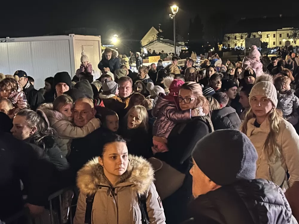 Sveti Nikola posjetio Tvrđavu Brod i podijelio darove najmlađima