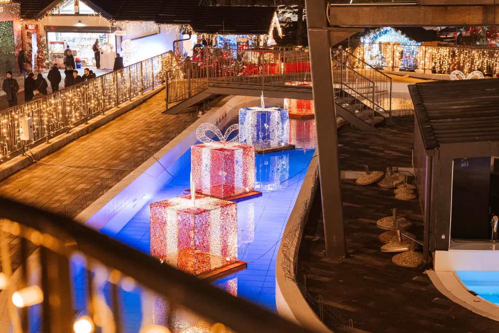 Blagdanska čarolija pod Zlatnim Papukom: Otvorena Ninina čarobna Shhhuma