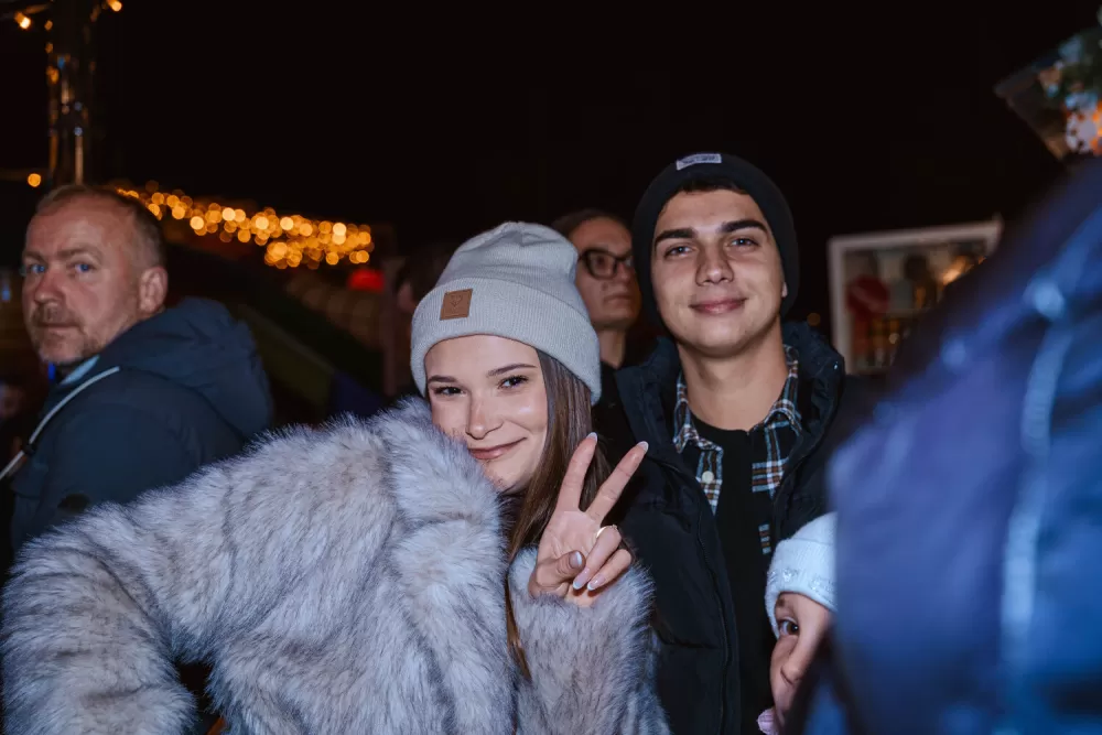 Blagdanska čarolija pod Zlatnim Papukom: Otvorena Ninina čarobna Shhhuma