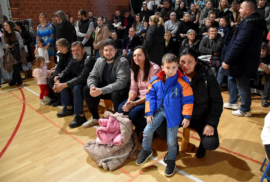 Brestovačka priredba donijela poruke zajedništva, empatije i dobrote