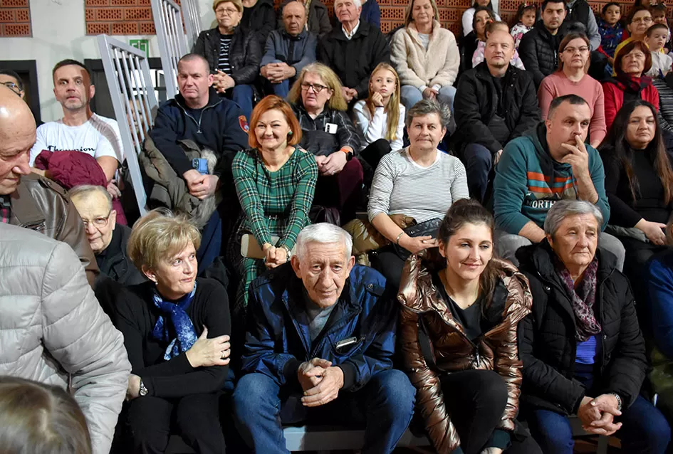 Brestovačka priredba donijela poruke zajedništva, empatije i dobrote