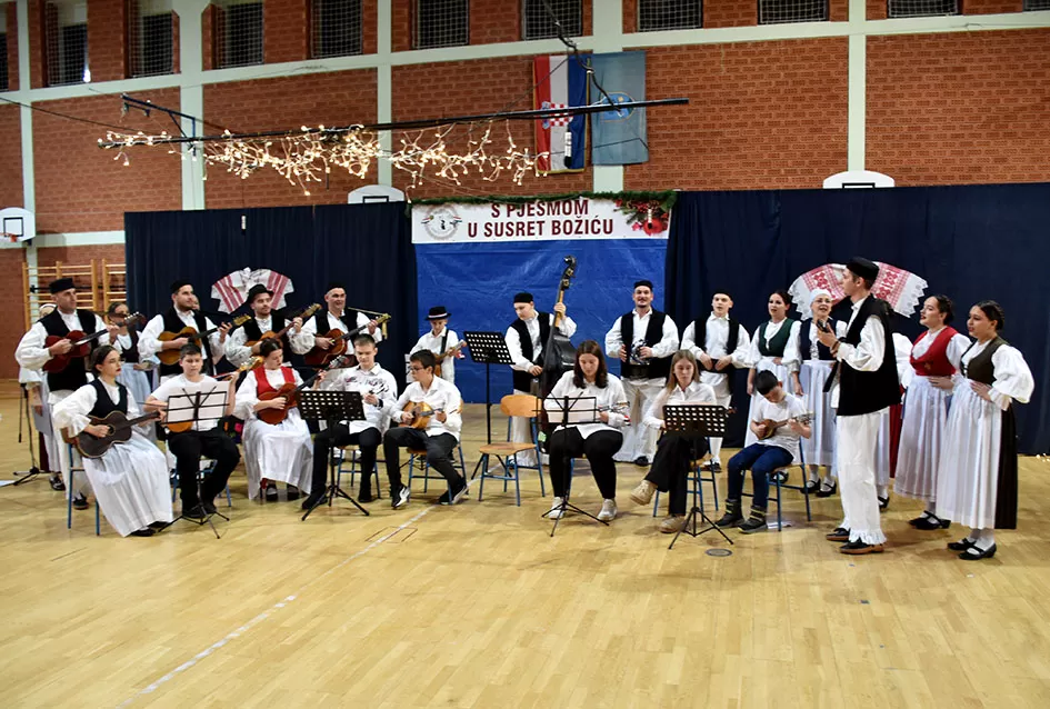 Brestovačka priredba donijela poruke zajedništva, empatije i dobrote