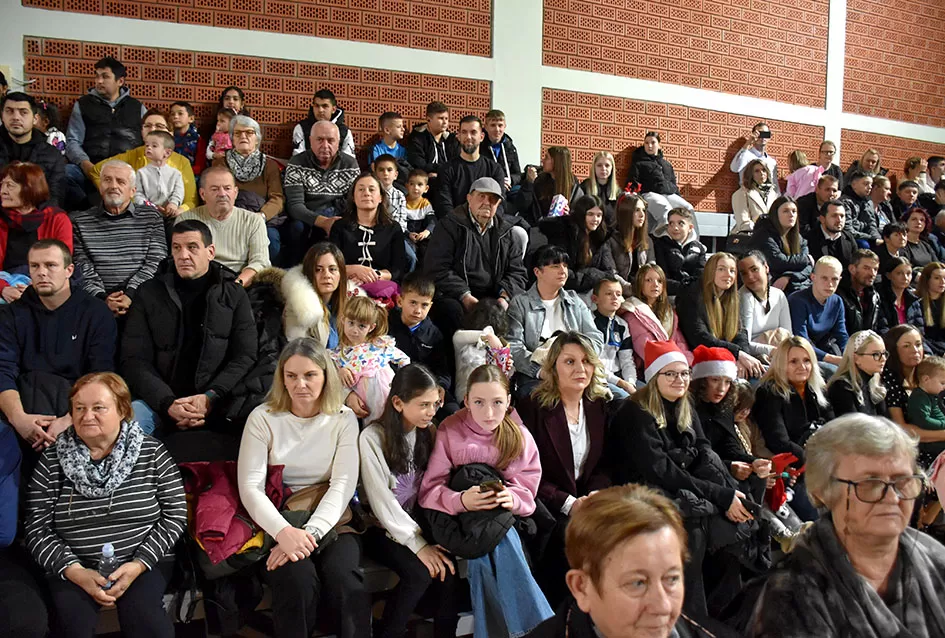 Brestovačka priredba donijela poruke zajedništva, empatije i dobrote