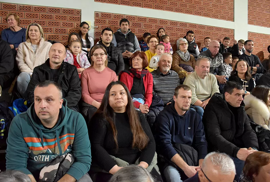 Brestovačka priredba donijela poruke zajedništva, empatije i dobrote