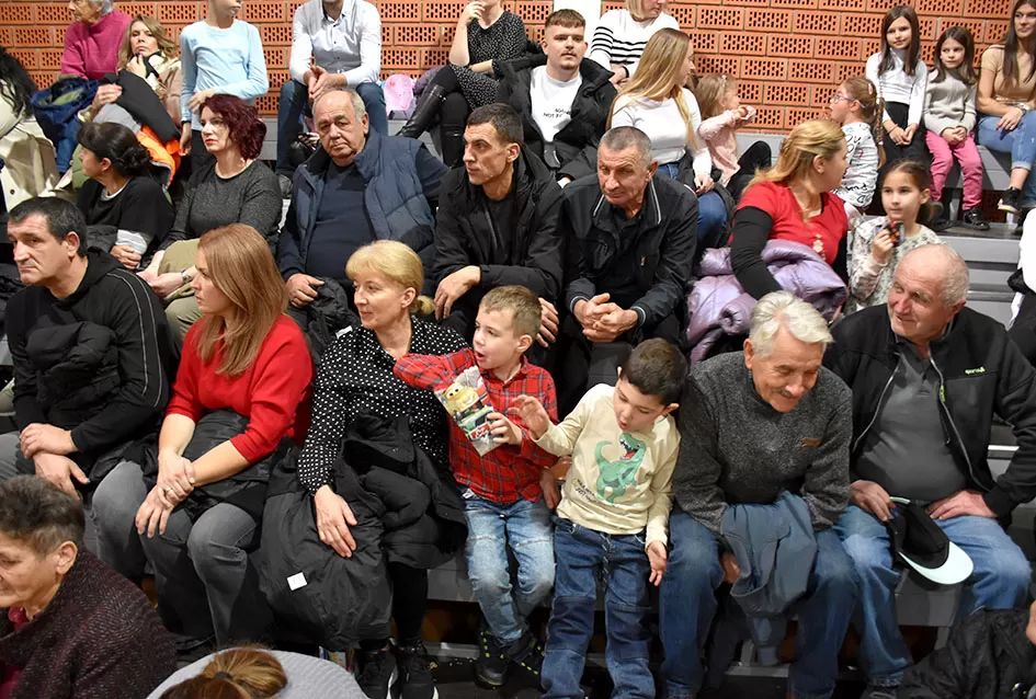 Brestovačka priredba donijela poruke zajedništva, empatije i dobrote