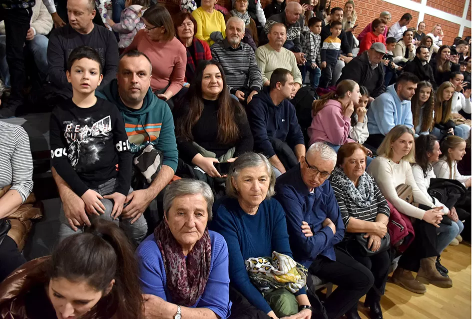 Brestovačka priredba donijela poruke zajedništva, empatije i dobrote