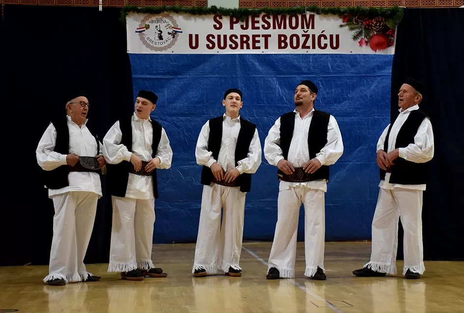 Brestovačka priredba donijela poruke zajedništva, empatije i dobrote