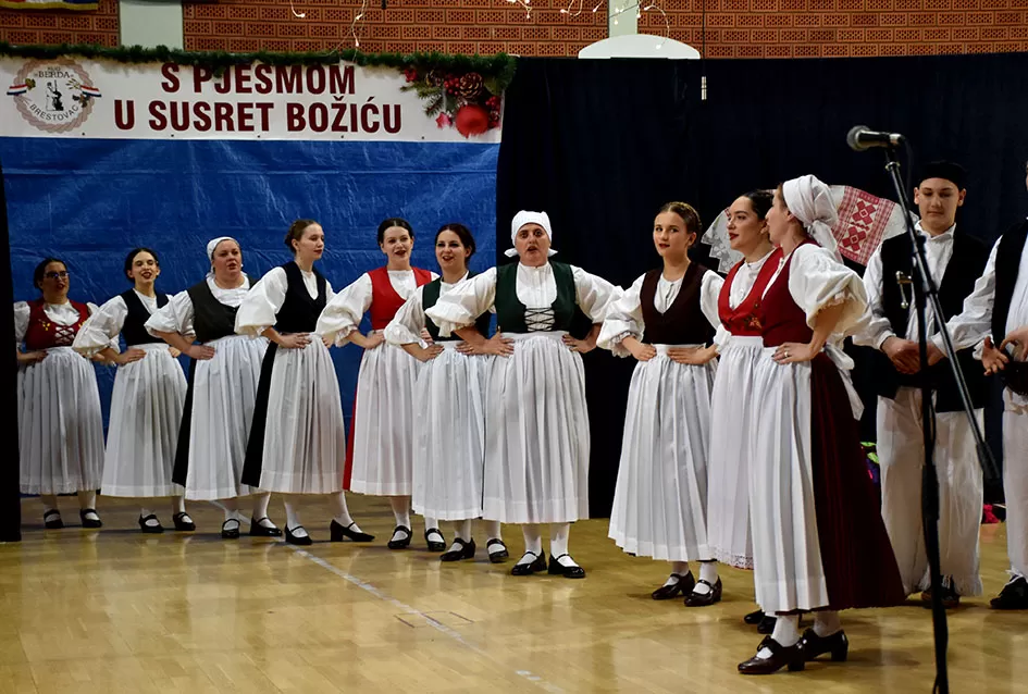 Brestovačka priredba donijela poruke zajedništva, empatije i dobrote