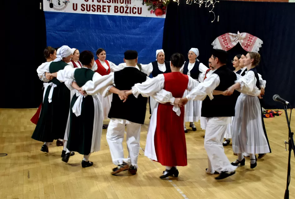 Brestovačka priredba donijela poruke zajedništva, empatije i dobrote