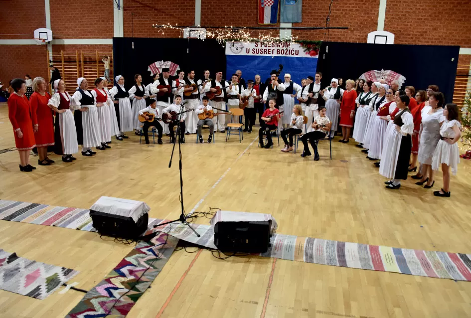 Brestovačka priredba donijela poruke zajedništva, empatije i dobrote