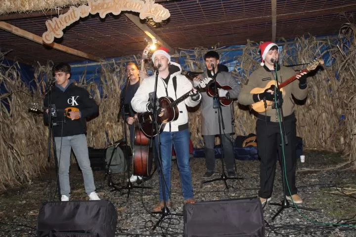 U Bećarskom šoru u znaku osoba „zlatne dobi“, ribiča i Tamburaškog sastava „Podrumski bećari”