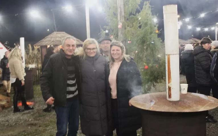 U Bećarskom šoru u znaku osoba „zlatne dobi“, ribiča i Tamburaškog sastava „Podrumski bećari”