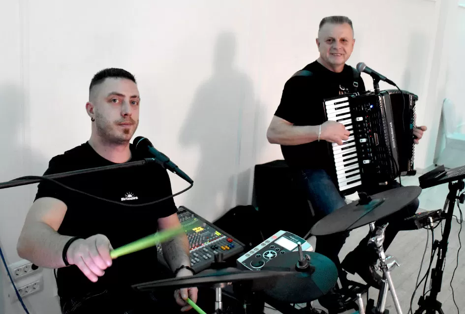 Plesna zabava u Gloriji unijela blagdanski duh u Požegu