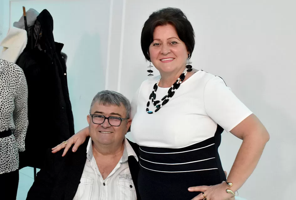 Plesna zabava u Gloriji unijela blagdanski duh u Požegu