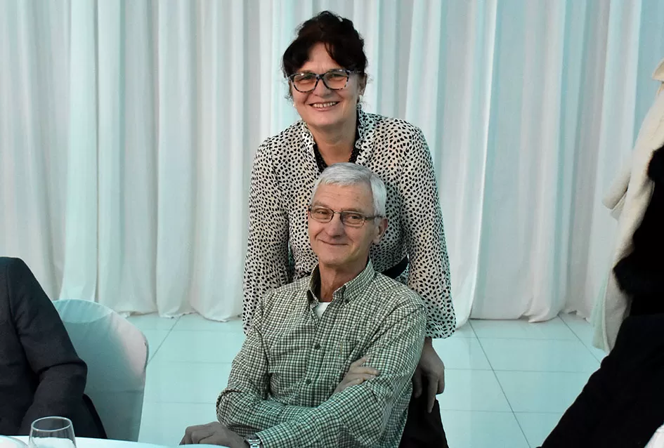 Plesna zabava u Gloriji unijela blagdanski duh u Požegu