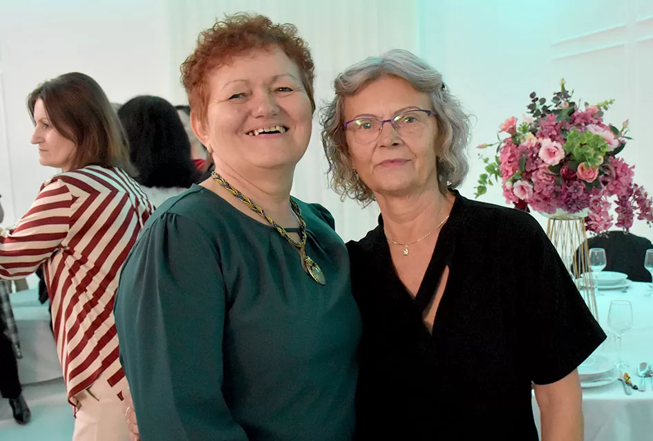 Plesna zabava u Gloriji unijela blagdanski duh u Požegu