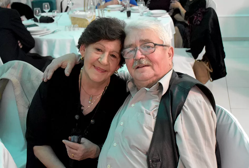 Plesna zabava u Gloriji unijela blagdanski duh u Požegu