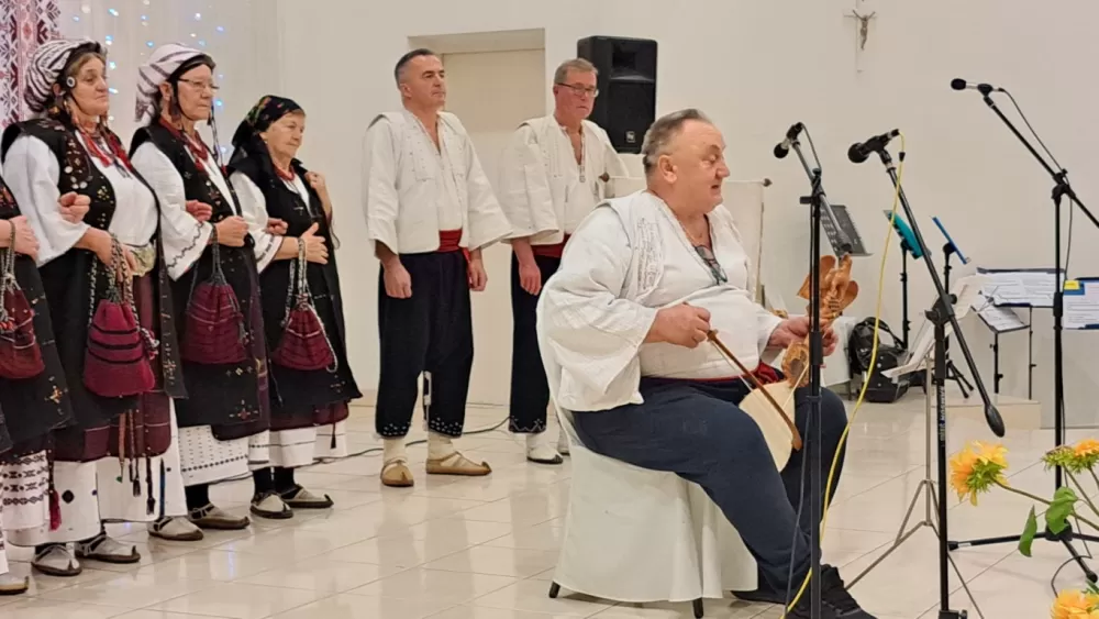 6. SMOTRA PJEVAČKIH ZBOROVA - Glazbena simbioza tradicije Ukrajinaca i Hrvata